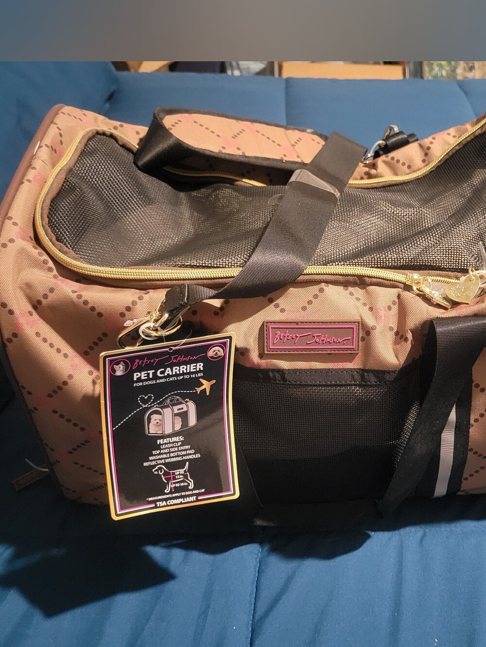Betsey Johnson Pet Carrier Bag Chocolate TSA Compliant Up To 16lbs.